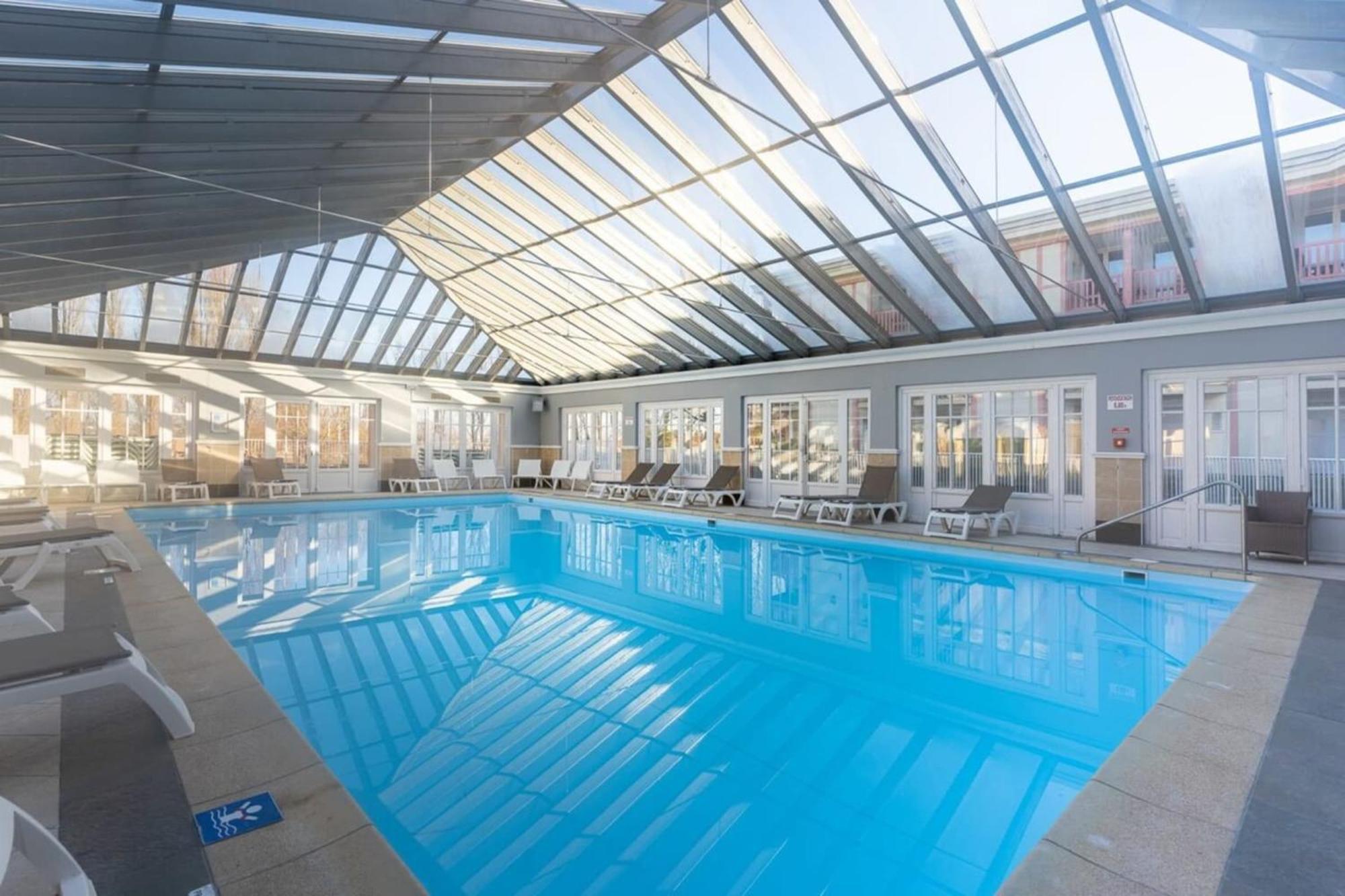 Very Nice Flat For 5 With Swimming Pool Tennis Court And Free Park Le Touquet Dış mekan fotoğraf